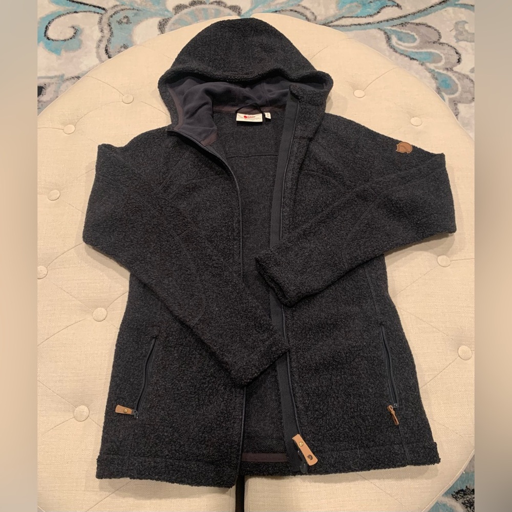 NEW WITHOUT TAGS Fjallraven Women's Jacket Kaitum Fleece Size XS Dark Grey